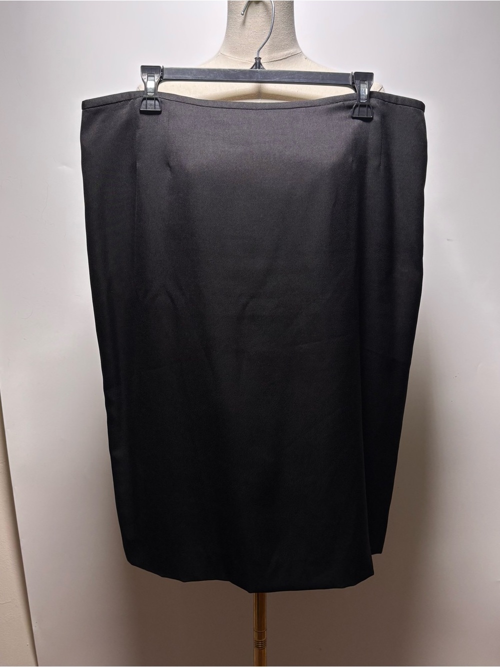 Le Suit Black Straight Pencil Skirt Size 16